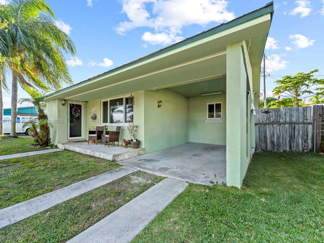 1866 NW 8th Ter, Homestead, FL 33030
