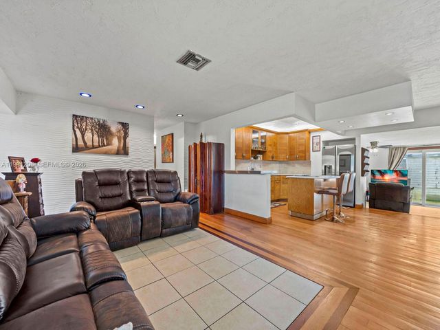 1866 NW 8th Ter, Homestead, FL 33030