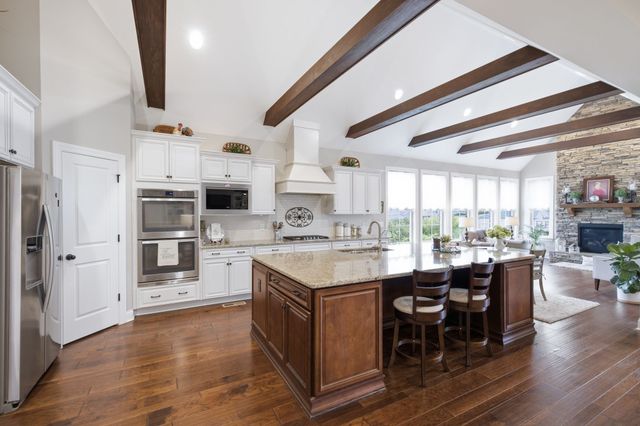 7056 Crimson Leaf Ln, College Grove, TN 37046