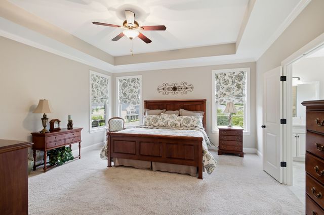 7056 Crimson Leaf Ln, College Grove, TN 37046