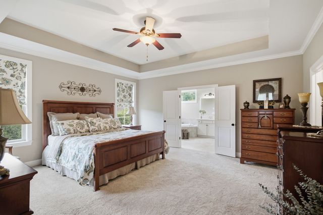 7056 Crimson Leaf Ln, College Grove, TN 37046