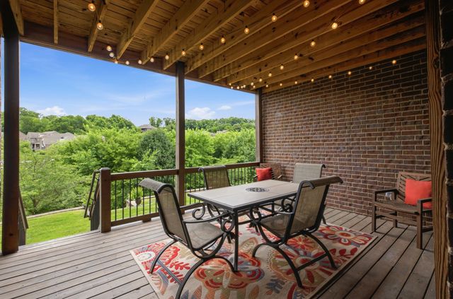 7056 Crimson Leaf Ln, College Grove, TN 37046