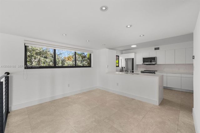 225 E Enid Drive 44, Key Biscayne, FL 33149