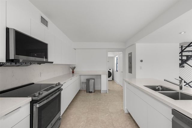 225 E Enid Drive 44, Key Biscayne, FL 33149