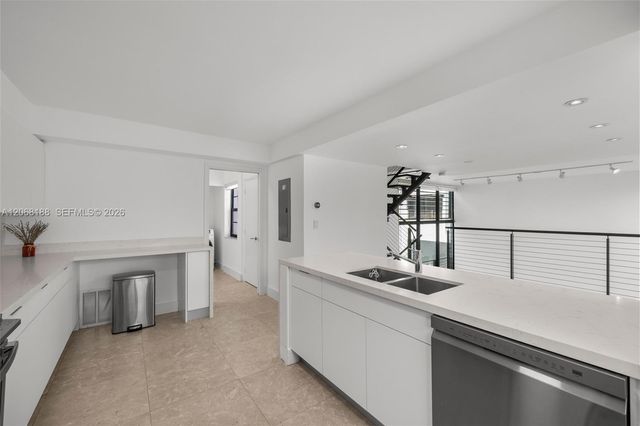 225 E Enid Drive 44, Key Biscayne, FL 33149