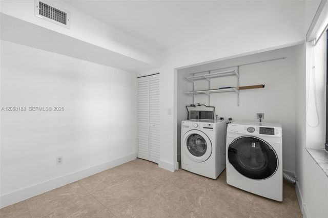 225 E Enid Drive 44, Key Biscayne, FL 33149