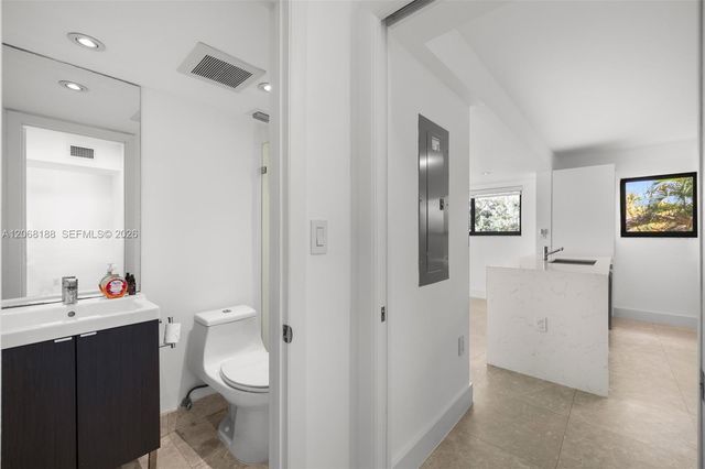 225 E Enid Drive 44, Key Biscayne, FL 33149