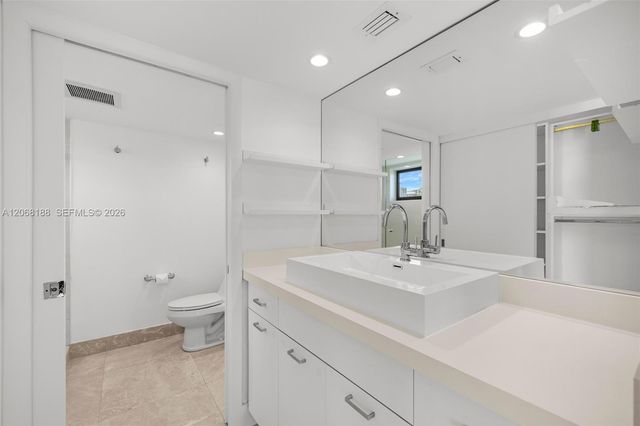 225 E Enid Drive 44, Key Biscayne, FL 33149