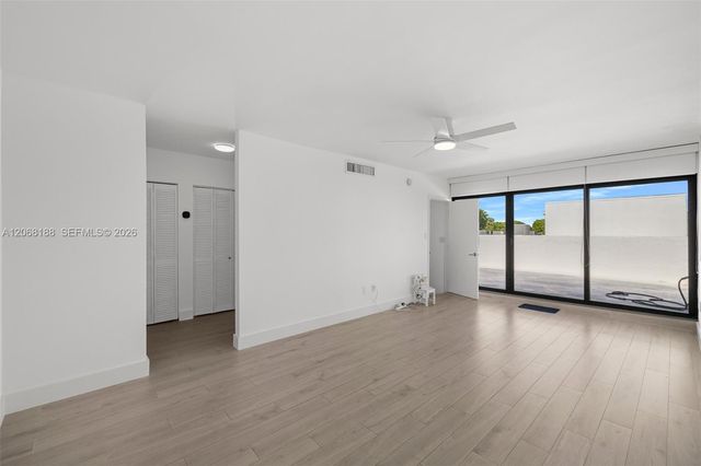 225 E Enid Drive 44, Key Biscayne, FL 33149
