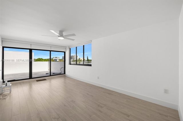225 E Enid Drive 44, Key Biscayne, FL 33149