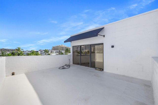 225 E Enid Drive 44, Key Biscayne, FL 33149