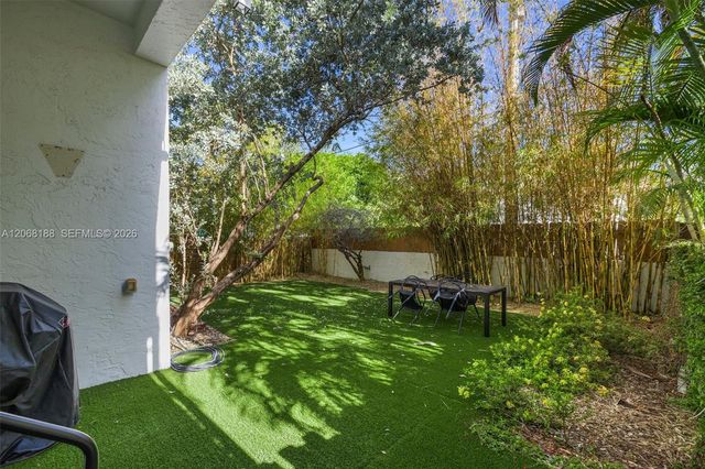 225 E Enid Drive 44, Key Biscayne, FL 33149