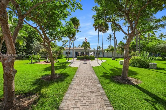 225 E Enid Drive 44, Key Biscayne, FL 33149