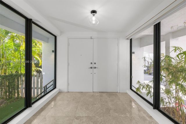 225 E Enid Drive 44, Key Biscayne, FL 33149