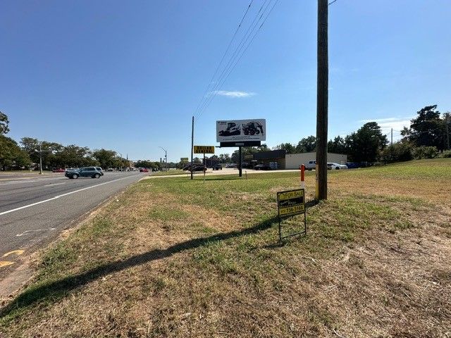 511 W W M Watson, Daingerfield, TX 75638