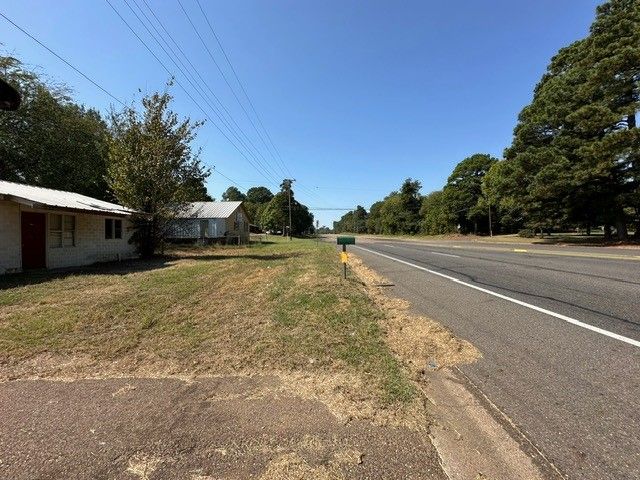 511 W W M Watson, Daingerfield, TX 75638