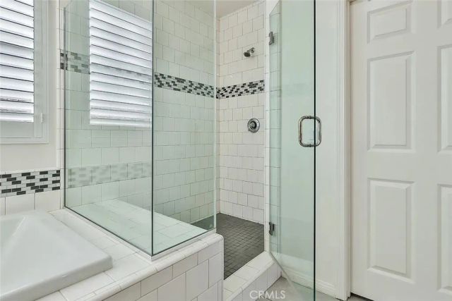 6746 N Glasner, West Hills, CA 91307