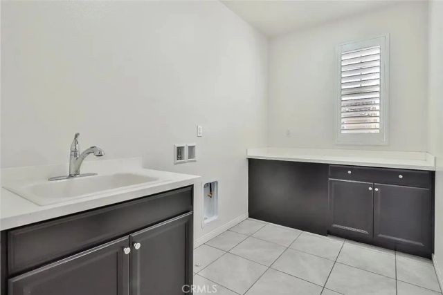 6746 N Glasner, West Hills, CA 91307
