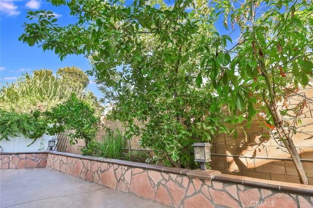 6746 N Glasner, West Hills, CA 91307