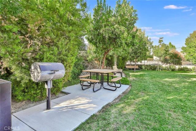 6746 N Glasner, West Hills, CA 91307