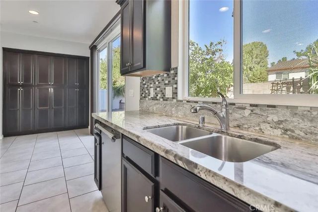 6746 N Glasner, West Hills, CA 91307
