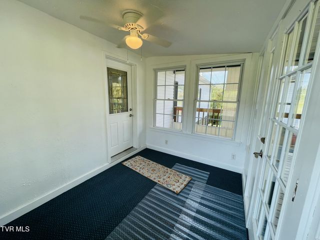 51981 Veterans Memorial Highway, Big Stone Gap, VA 24219