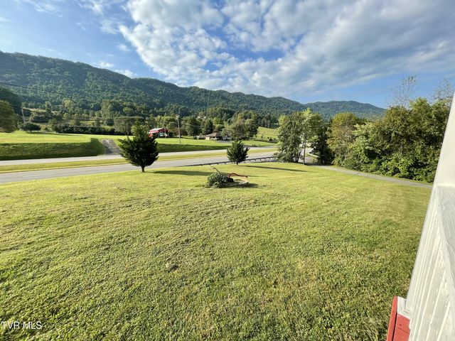 51981 Veterans Memorial Highway, Big Stone Gap, VA 24219