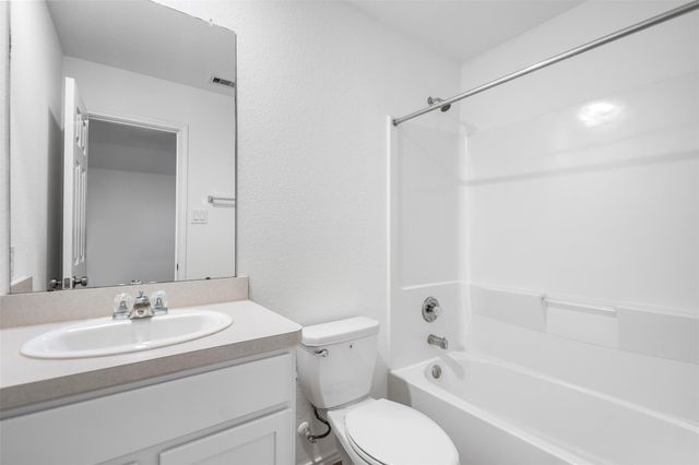 14534 Broadbury Pond Road, Rosharon, TX 77583