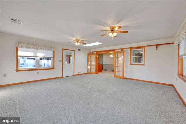 542 S LINGLE AVE, Palmyra, PA 17078