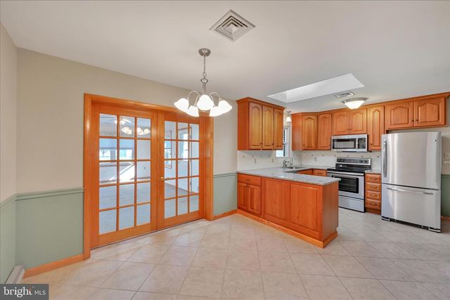 542 S LINGLE AVE, Palmyra, PA 17078