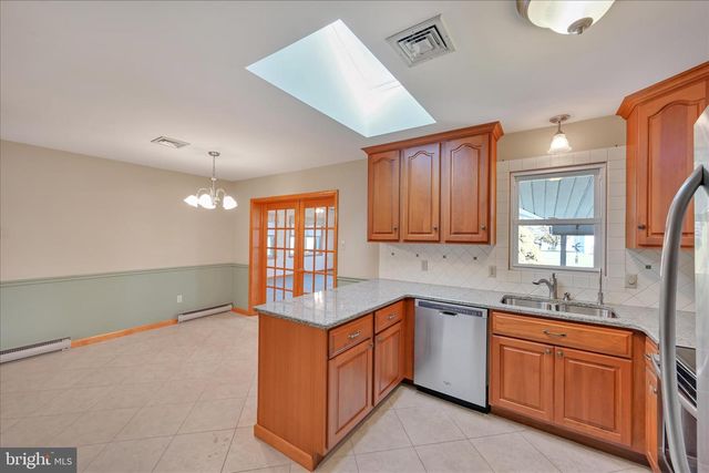 542 S LINGLE AVE, Palmyra, PA 17078