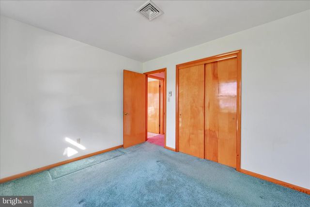 542 S LINGLE AVE, Palmyra, PA 17078