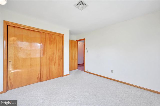 542 S LINGLE AVE, Palmyra, PA 17078