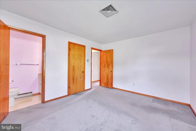 542 S LINGLE AVE, Palmyra, PA 17078