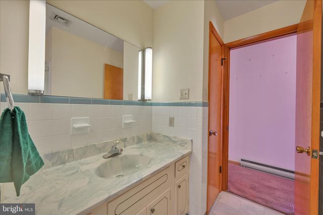 542 S LINGLE AVE, Palmyra, PA 17078