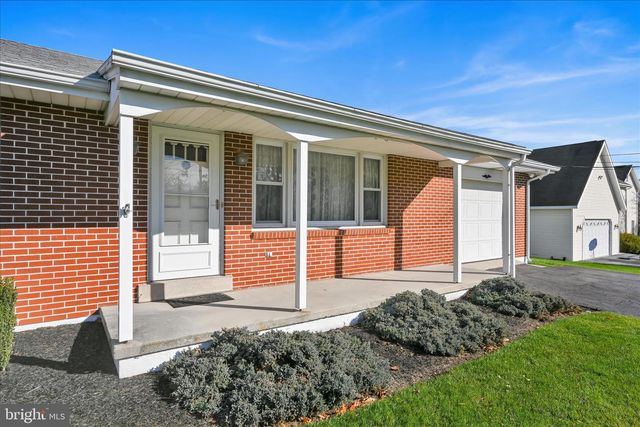 542 S LINGLE AVE, Palmyra, PA 17078