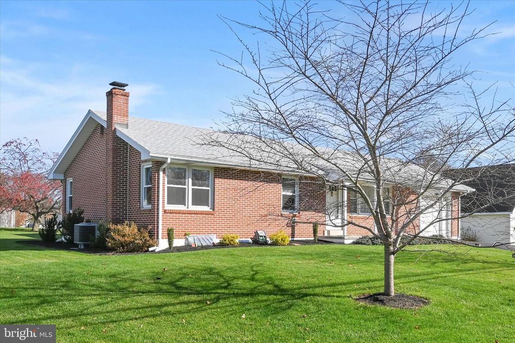 542 S LINGLE AVE, Palmyra, PA 17078