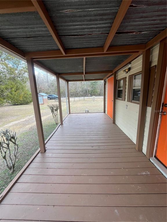 Image 14 of property listing at 1859 NW 82ND TERRACE, Bell, FL 32619