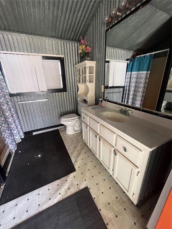 Image 17 of property listing at 1859 NW 82ND TERRACE, Bell, FL 32619