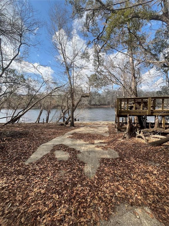 Image 27 of property listing at 1859 NW 82ND TERRACE, Bell, FL 32619