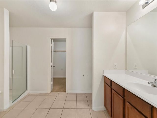 10013 Silent Hollow Drive, Fort Worth, TX 76140