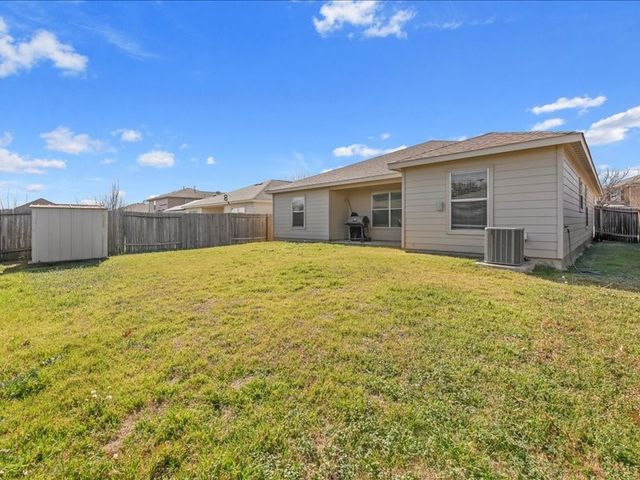 10013 Silent Hollow Drive, Fort Worth, TX 76140