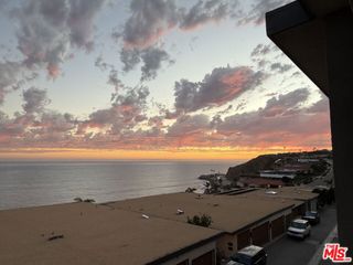 18071 Coastline Drive, Malibu, CA 90265