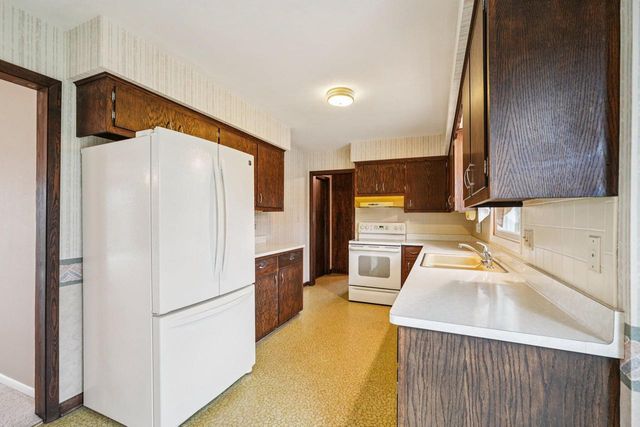 558 Horns Corners ROAD, Cedarburg, WI 53012