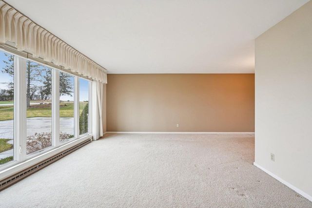 558 Horns Corners ROAD, Cedarburg, WI 53012