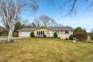 558 Horns Corners ROAD, Cedarburg, WI 53012