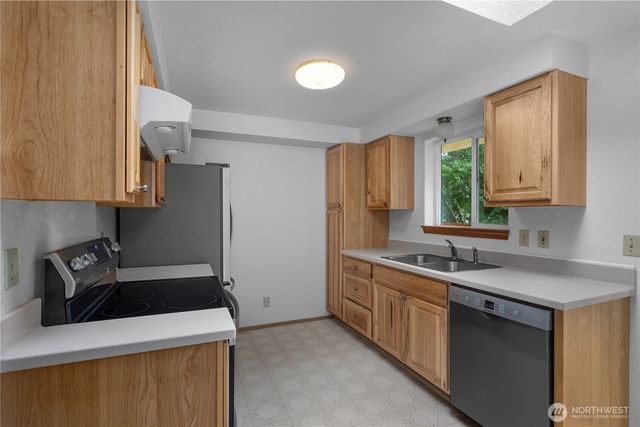 5311 75th Court SW, Olympia, WA 98512