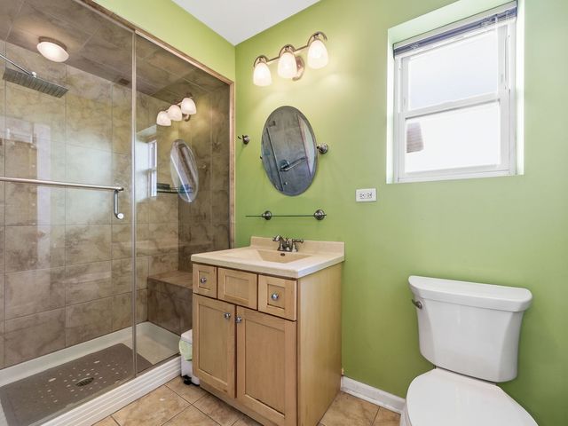 2426 S Bell Avenue, Chicago, IL 60608