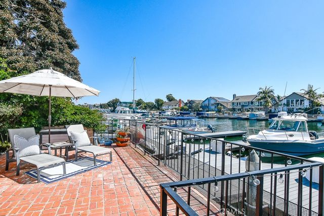 3532 Windspun Drive, Huntington Beach, CA 92649