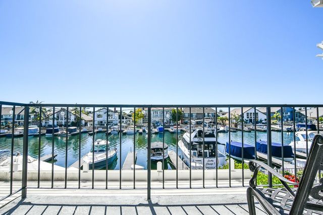 3532 Windspun Drive, Huntington Beach, CA 92649